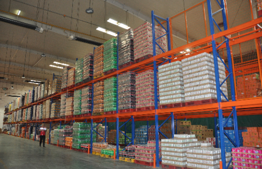 Solução de armazenamento em armazém de alimentos e bebidas